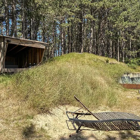 Hébergement de vacances Charmante Maison Avec Sauna à *