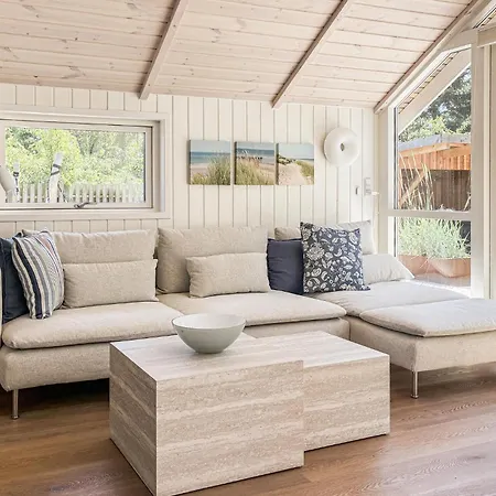 Hébergement de vacances Charmante Maison Avec Sauna à Romo
